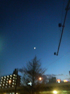 三日月の
