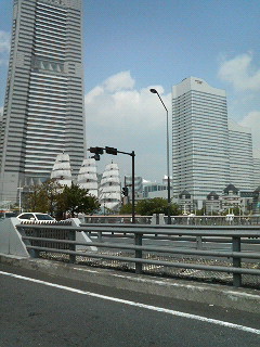 帆を