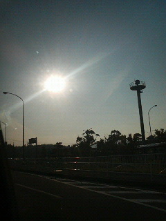 眩しい