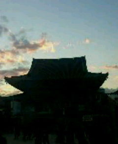 お寺に